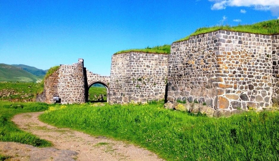 Lori Fortress, Tigran Mets Ave, Armenia